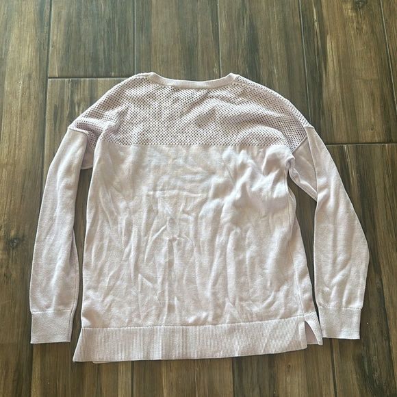 Light purple banana republic factory sweater - Picture 3 of 3